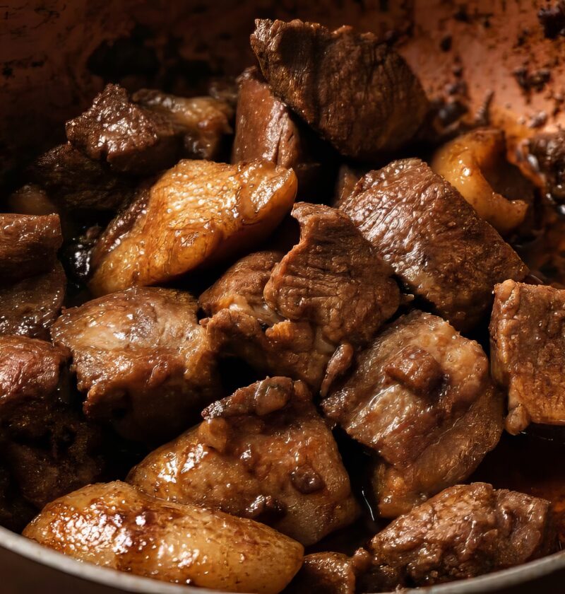 pork adobo (adobong nagmamantika)