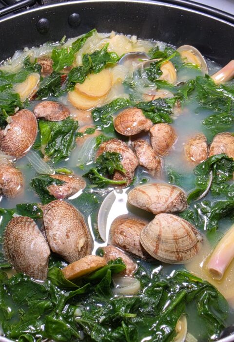 Easy Filipino Clam Soup with Ginger and Spinach